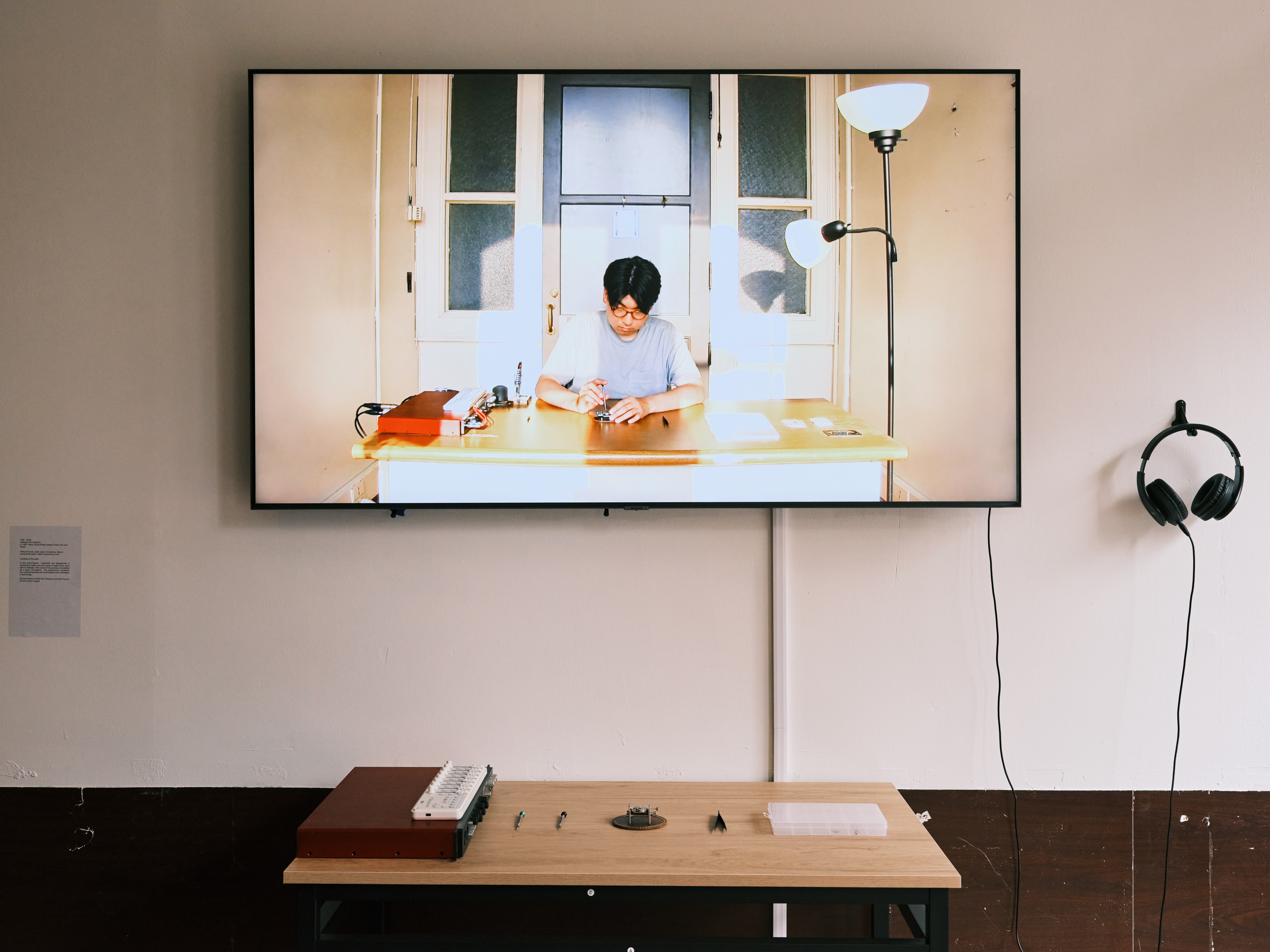 4:00 – 12:00, installation view 2
