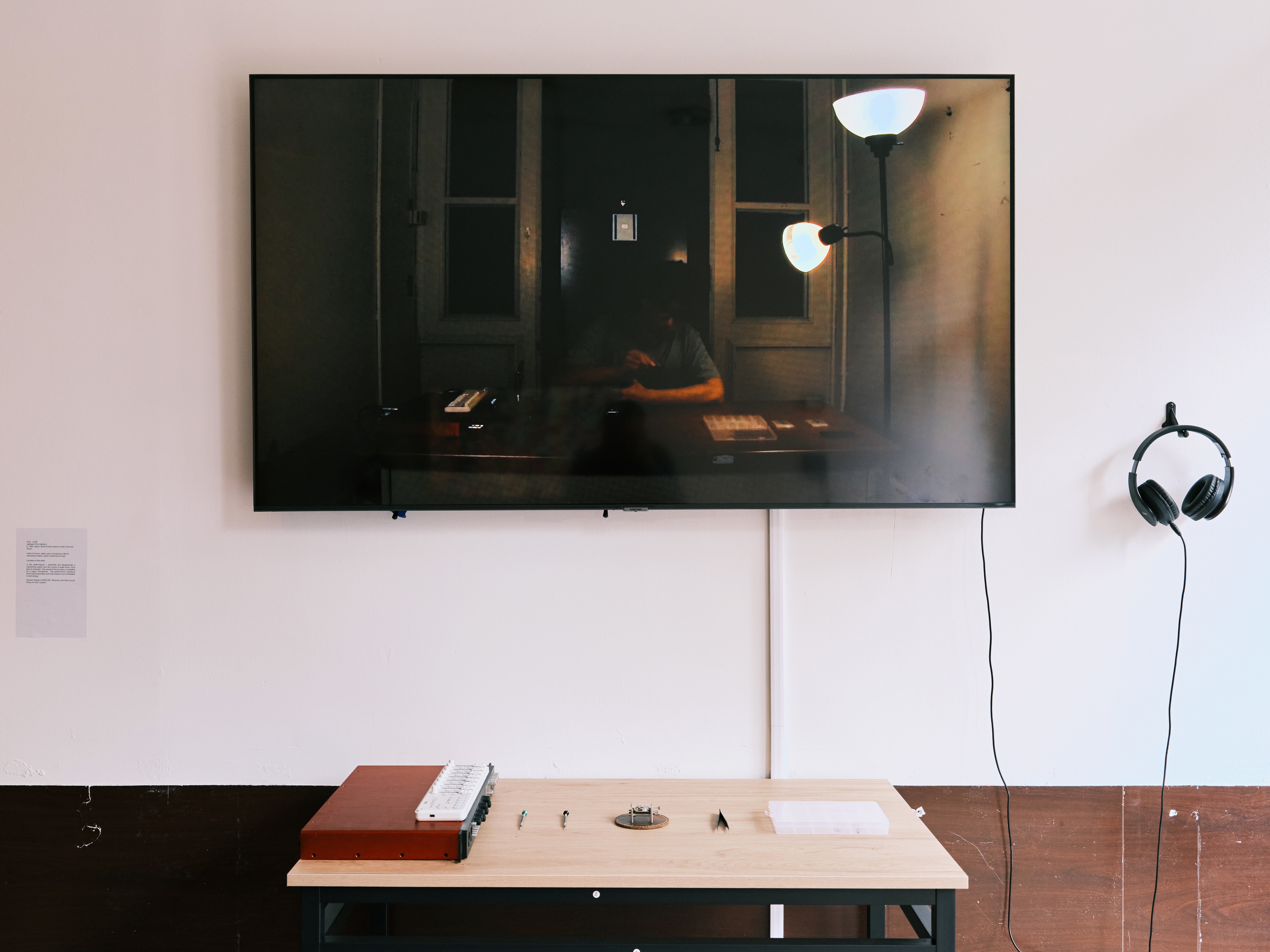4:00 – 12:00, installation view 4